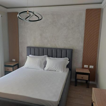 Hotel Demoli Поградец Экстерьер фото