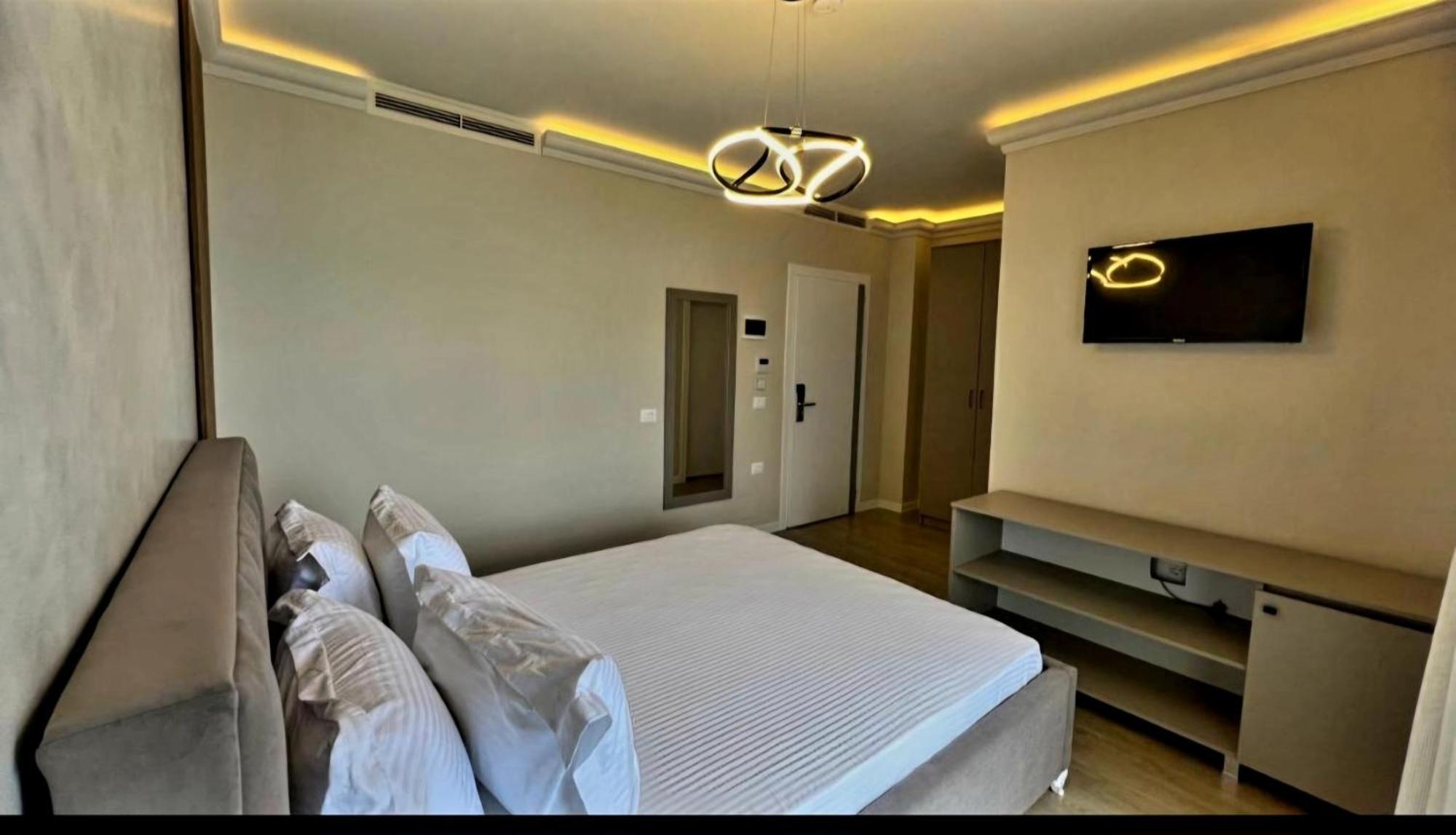 Hotel Demoli Поградец Экстерьер фото